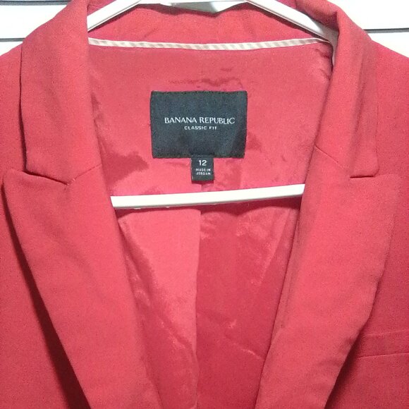 Jackets & Blazers - Women's blazer by Banana Republic.